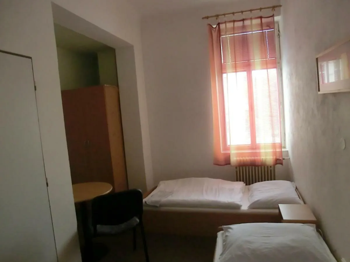 Hostel Milano Mariańskie Łaźnie 0*,